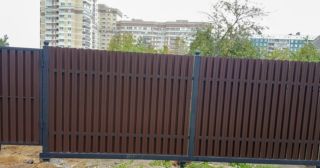 Купить распашные ворота из штакетника Саянск, цена от 2735 руб.