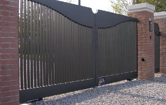 Купить новые ворота Абакан откатные в Саянске по цене от 82544 руб