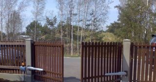 Купить распашные ворота из штакетника Саянск, цена от 2735 руб.